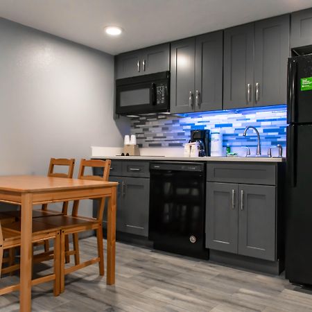 Celebration Suites Экстерьер фото